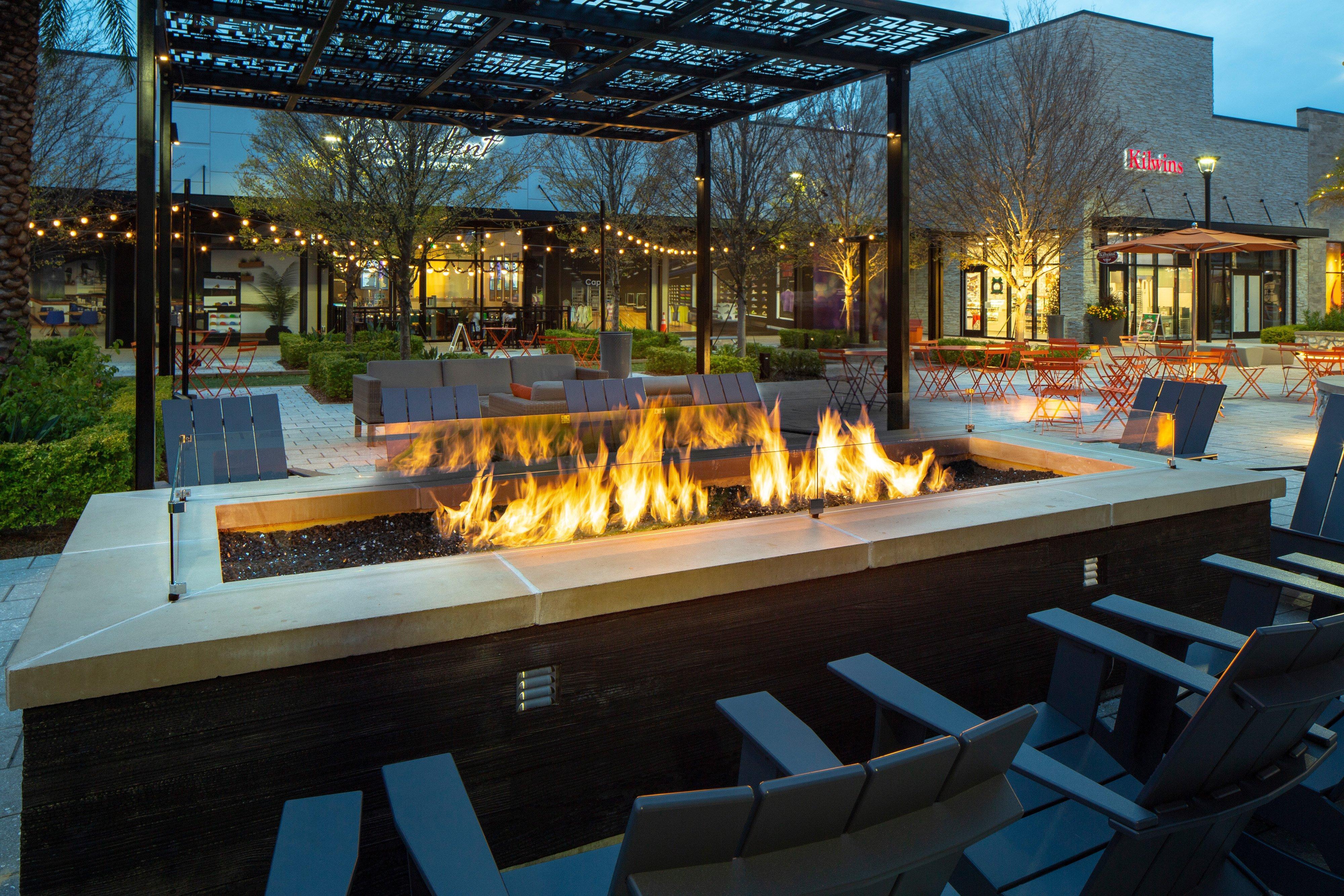 Hotel Indigo Gainesville-Celebration Pointe By Ihg Exterior foto